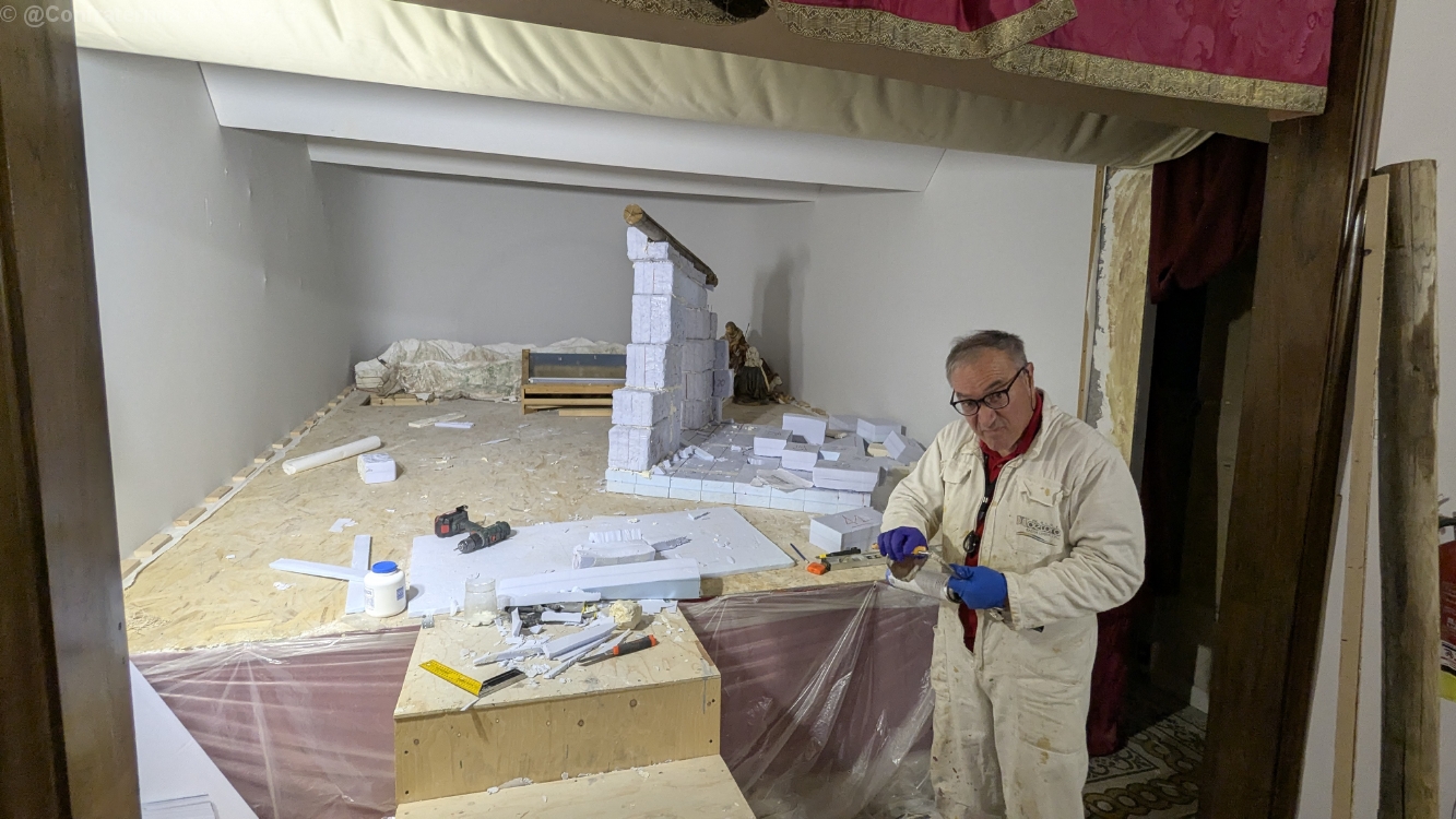 Il confratello Mariano Piampiani progettista e ideatore del presepe