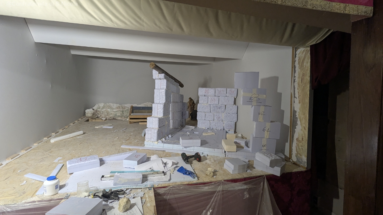 Allestimento nuovo presepe