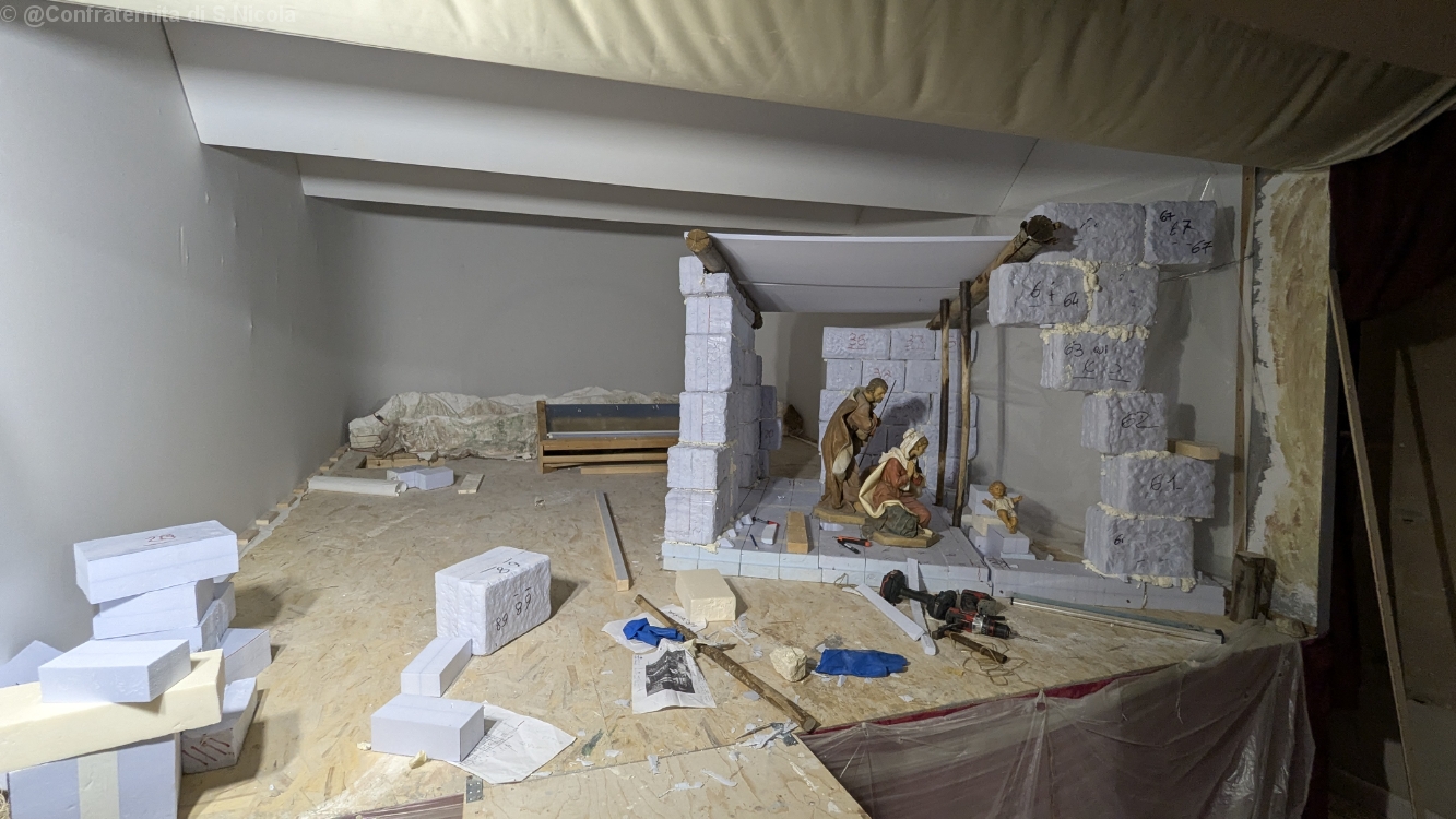 Allestimento nuovo presepe