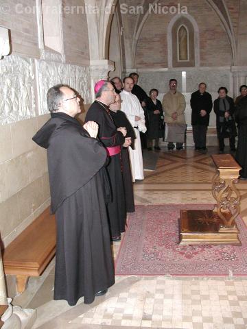 I tre in preghiera a San Nicola